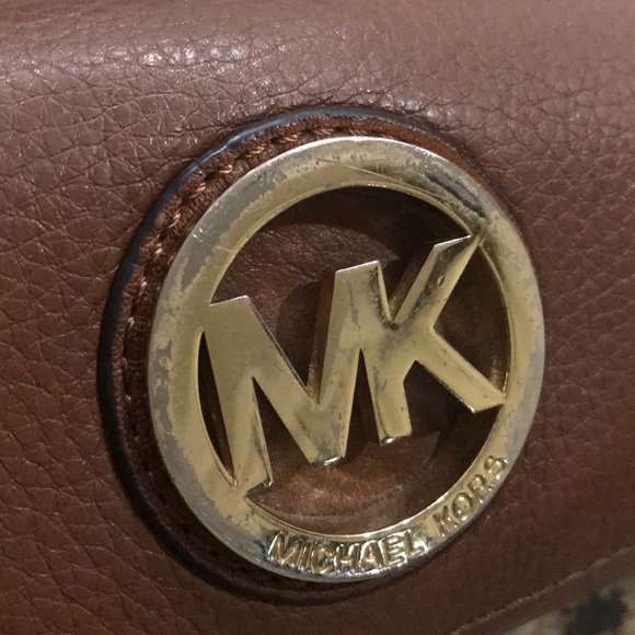 Michael Kors Wallet - Picture 2 of 8